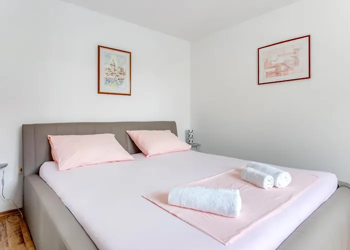 Apartment M&m - Zf Hvar