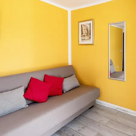 M&m - Zf Hvar هفار