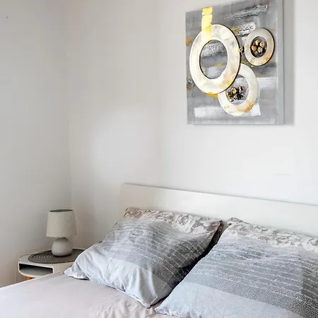 M&m - Zf Hvar Apartmán