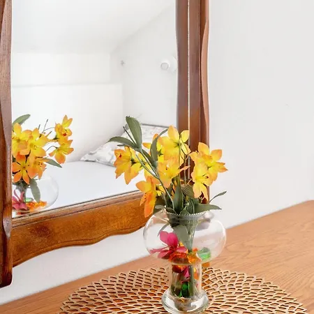 M&m - Zf Hvar Lägenhet *