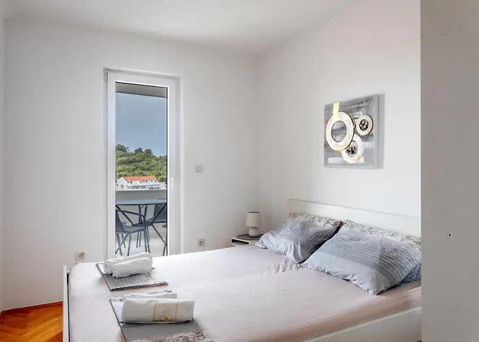 M&m - Zf Hvar Apartment